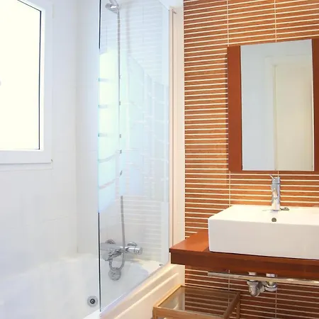 Les Portelles Del Mar 1ª Linea Playa Апартаменты *
