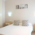 Les Portelles Del Mar 1ª Linea Playa Apartment *